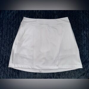 Lady Hagen White Golf Skort – Size M – Built-In Shorts – Athletic Tennis Skirt